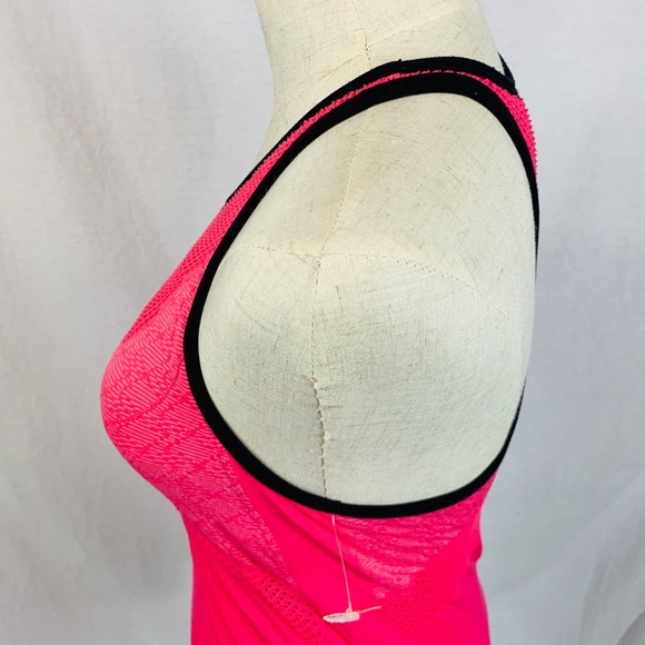 Nike Fit Pink Mesh NWT Size Small - Picture 4 of 8